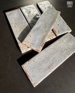 Texture that feels naturally aged.
The Musa Series brings a weathered, mineral-inspired surface with subtle speckling and warm edge detailing. A tile that adds quiet character while keeping the overall space balanced.
#TimexCeramic #MusaSeries #TexturedTiles #CeramicWal|Tiles #MaterialDetails