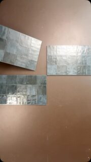 A deep blue surface can completely shift the character of an interior.
The 581 Azul brings a rich, weathered blue tone with subtle tonal variation, giving the wall depth without relying on heavy patterning. Its 300 × 600 mm format creates a clean, structured layout while allowing the surface texture to remain the focus.
From individual tile to finished installation, see how 581 Azul adds depth, contrast and a refined architectural edge to the space.
581 Azul | 300 × 600 mm
#581Azul #BlueTiles #WallTiles #ArchitecturalTiles #TimexCeramic