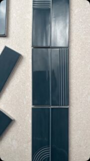 Deep blue, with a little more character.
The Glow Series pairs a rich midnight blue with subtle decorative detailing, bringing colour, shine and pattern together on the wall.
Used across bathrooms, bars, kitchens or feature walls, it creates a strong backdrop while the lighter elements of the space keep the composition balanced.
#TimexCeramic #GlowSeries #BlueTiles #DecorativeTiles #WallTileDesign